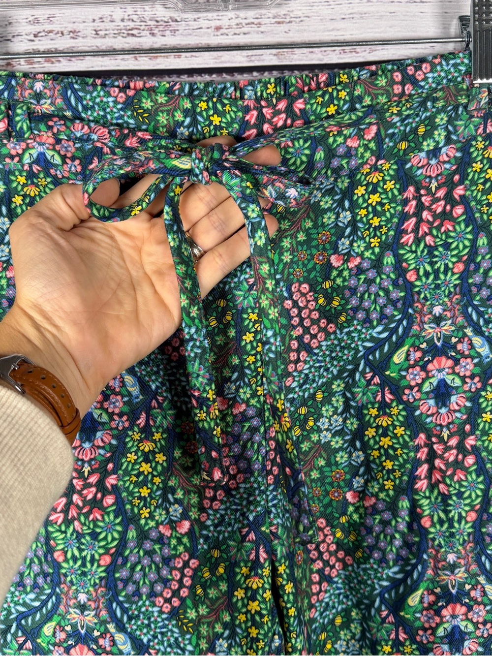 NWT Talbots Floral Wide Leg Pull-On Pants Medium Lenzing Ecovero Viscose - Picture 3 of 9